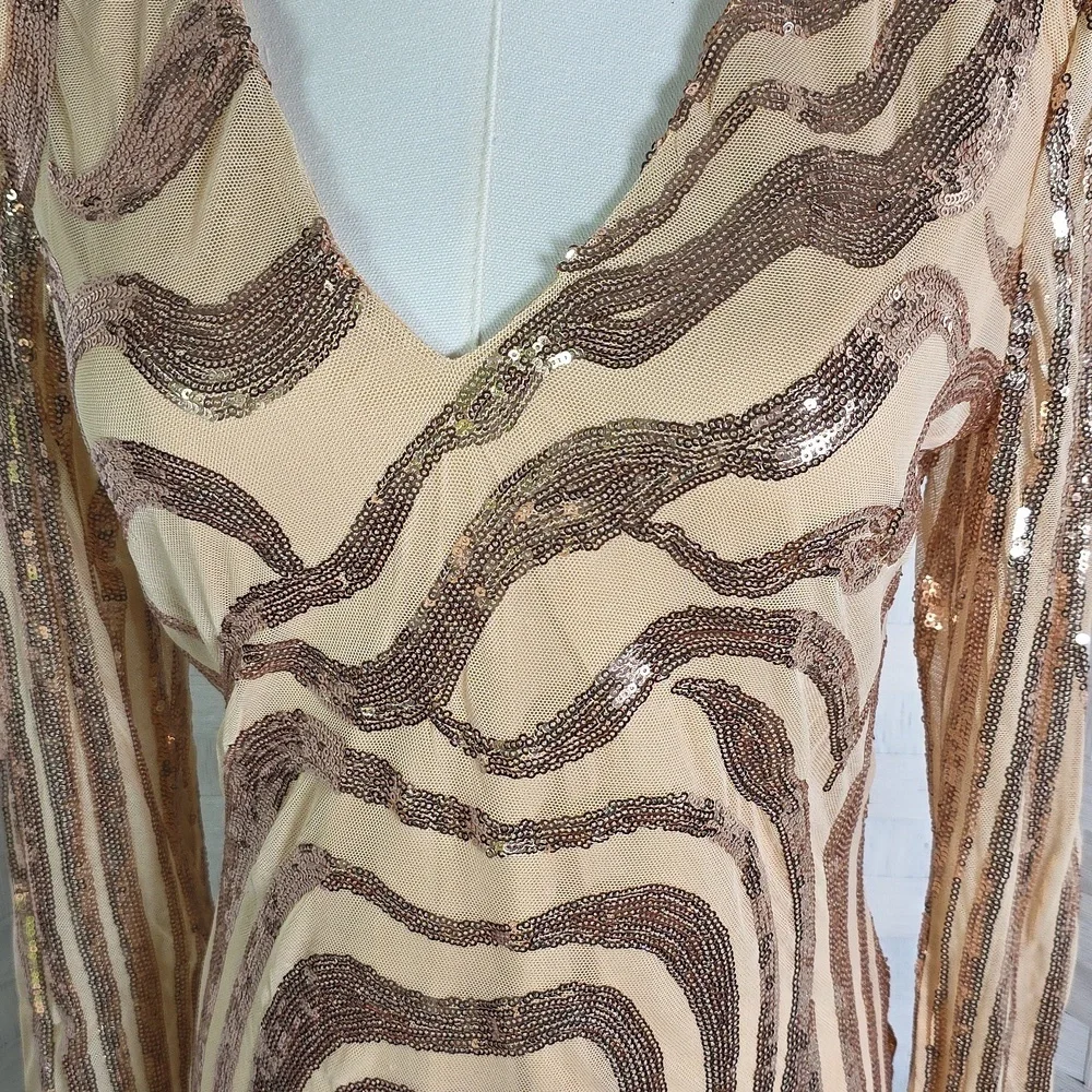 MS ORD SEQUIN DRESS - Picture 8 of 10